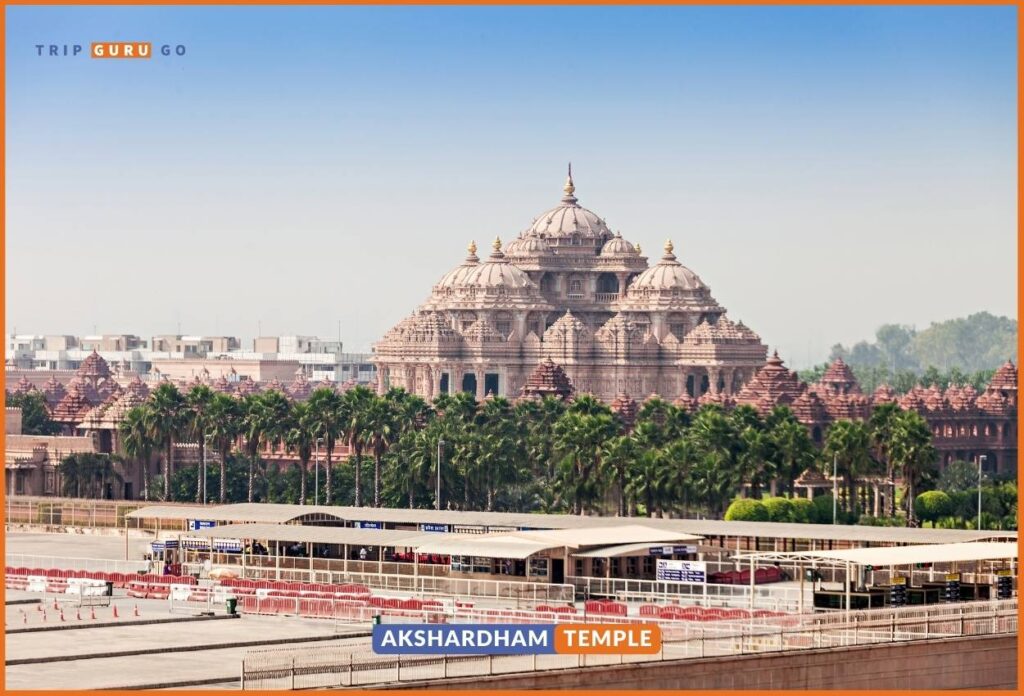 Akshardham Famous Temple of Delhi